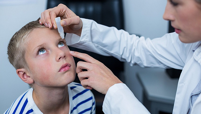 使用善瞳0.01%阿托品滴眼液控制儿童近视的依据是什么？_香港济民药业